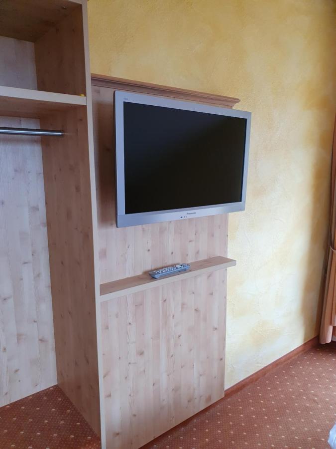 Weinhaus Paradies *